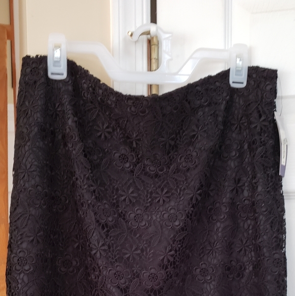 Black Lace Skirt - Picture 1 of 6